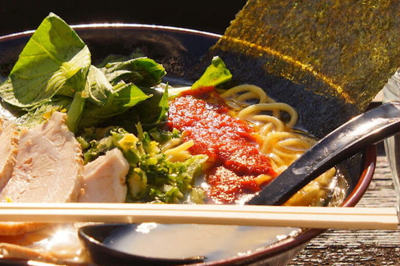 とん辛ラーメン
