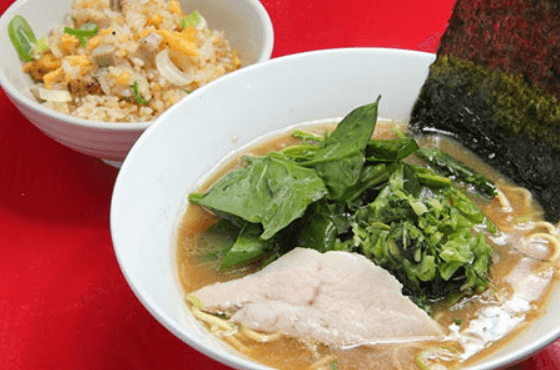 横須賀・三浦の豚骨醤油​ラーメン屋【玄翁】